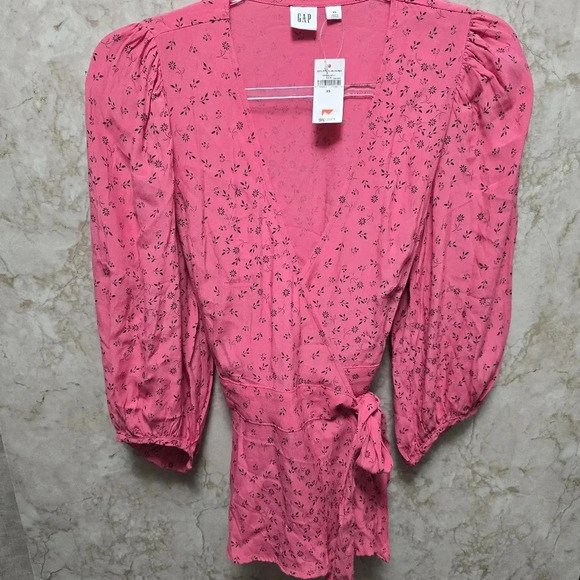 GAP | Wrap Around Blouse | 3/4 Sleeve | Pink | Size XS | NWT - Picture 1 of 7